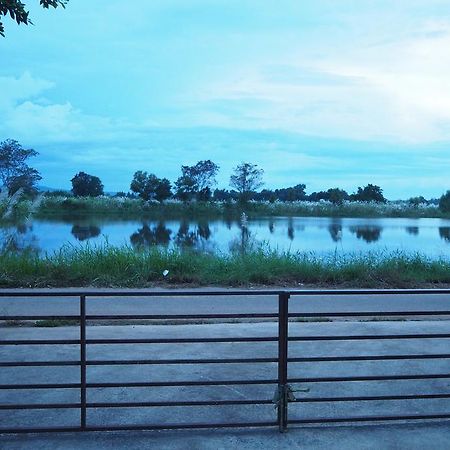 Rimmueng Resort Phanom Sarakham المظهر الخارجي الصورة